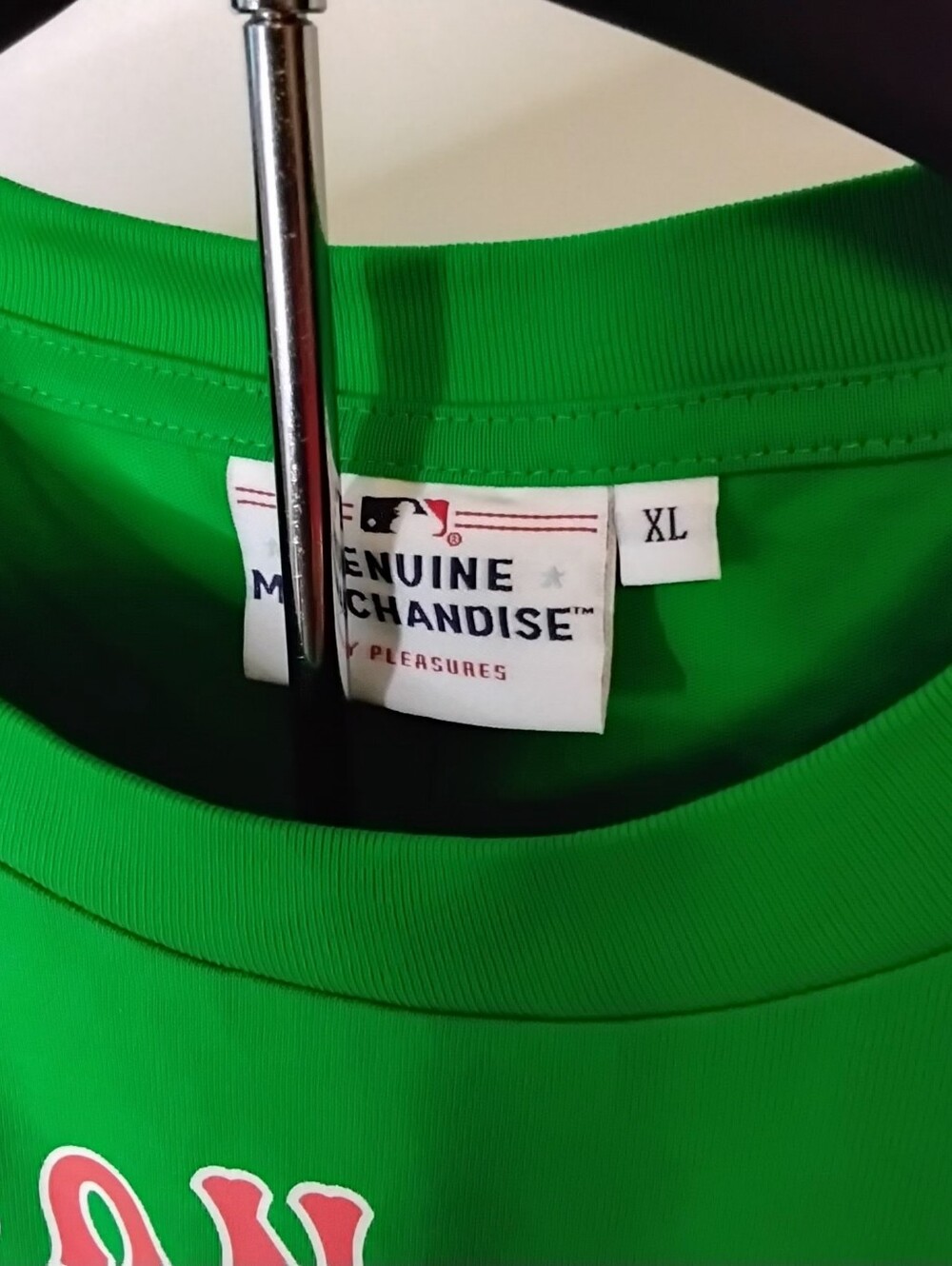 BOGO 1/2 off ALL COTHING SALE Genuine Red Sox Merchandise Green Graphic Tee - Picture 2 of 4